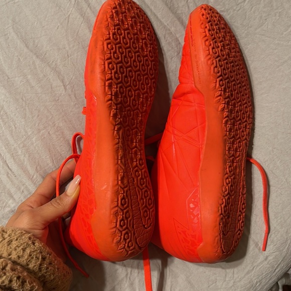 neon orange sneakers - Picture 5 of 7